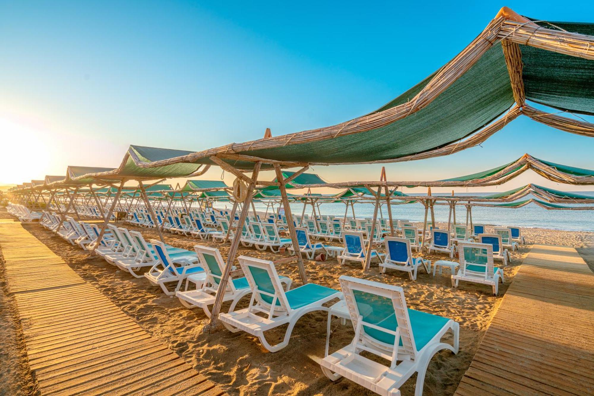 Sun Heaven Family & Spa Аланя Екстериор снимка
